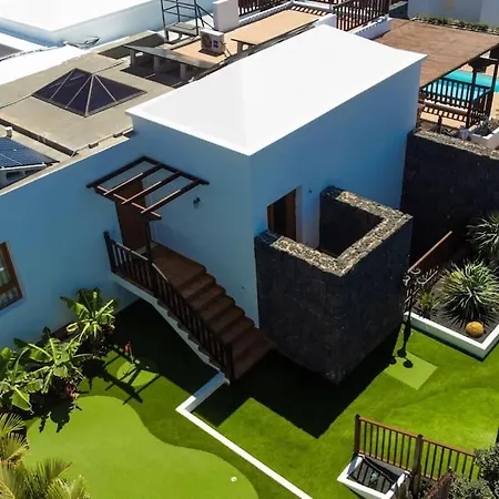 Villa Cavendish With Sea Views And Heatable Pool Close To Flamingo Beach Playa Blanca (Lanzarote)