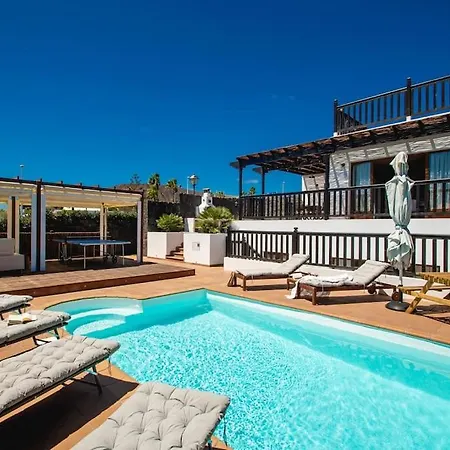 Cavendish With Sea Views And Heatable Pool Close To Flamingo Beach *