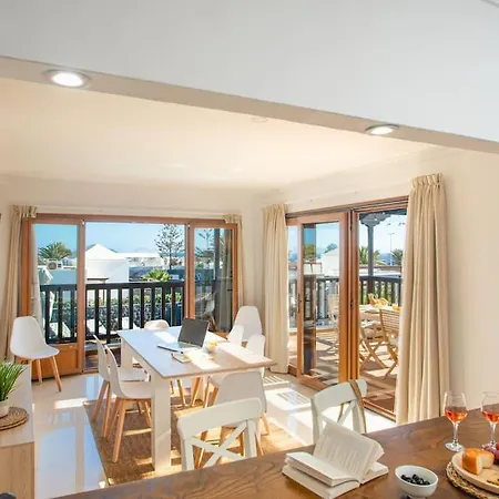 Cavendish With Sea Views And Heatable Pool Close To Flamingo Beach Villa Playa Blanca (Lanzarote)