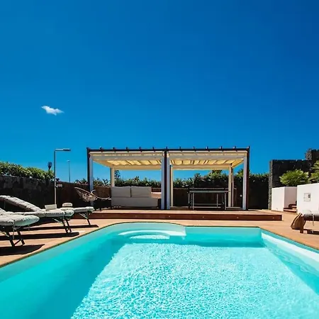 Cavendish With Sea Views And Heatable Pool Close To Flamingo Beach Villa *