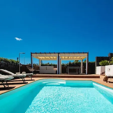 Cavendish With Sea Views And Heatable Pool Close To Flamingo Beach Villa *