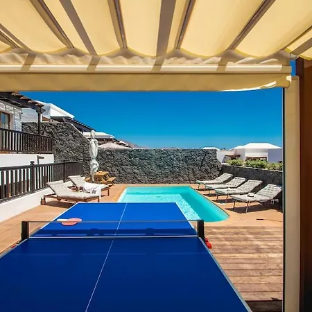 Cavendish With Sea Views And Heatable Pool Close To Flamingo Beach Villa Playa Blanca (Lanzarote)