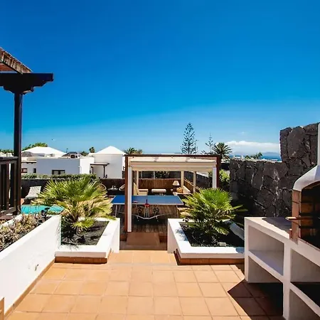 Villa Cavendish With Sea Views And Heatable Pool Close To Flamingo Beach *